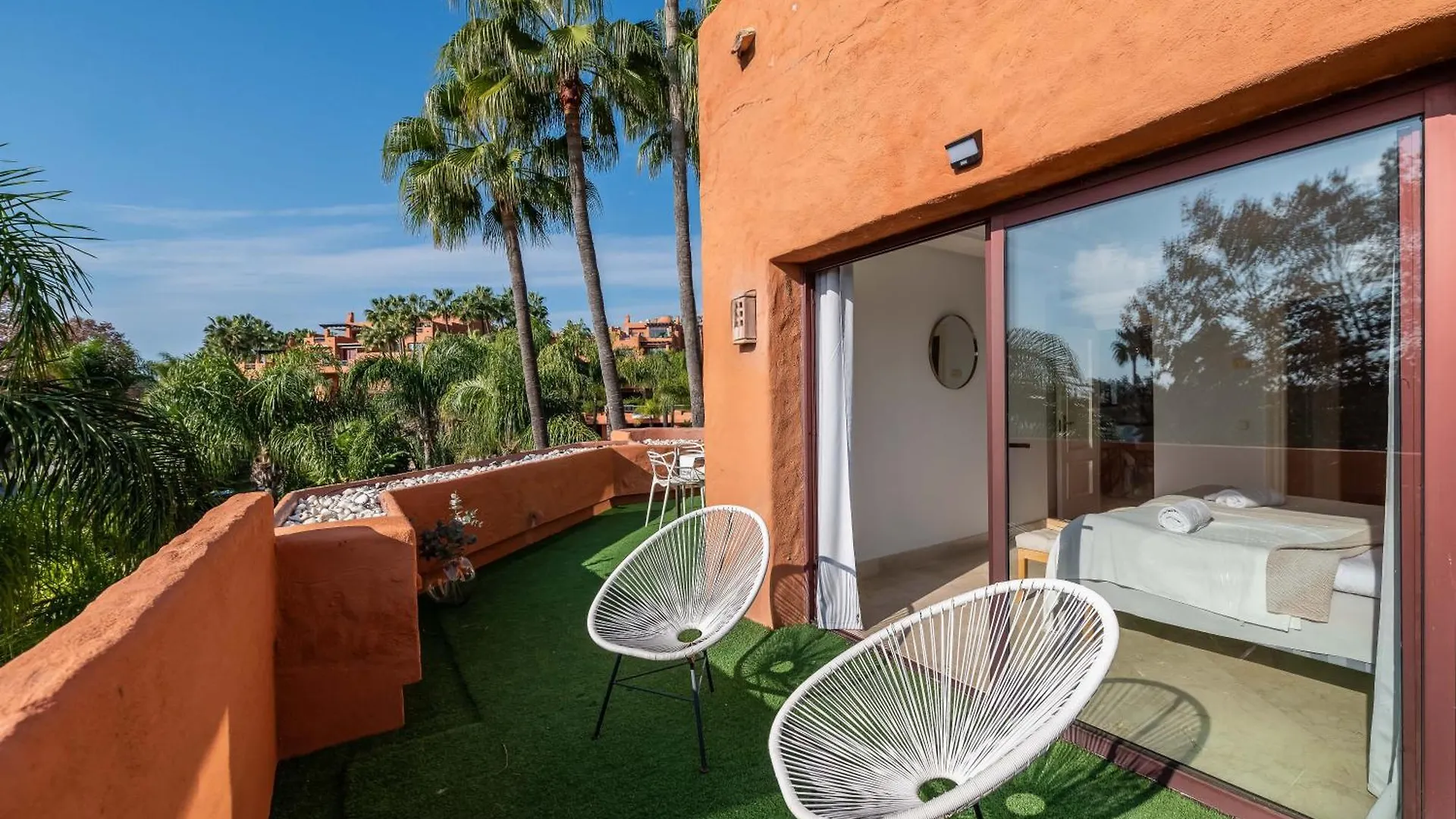 Вилла Vacation Marbella I La Alzambra Peaceful Hideaway With Sea Views Дом отдыха