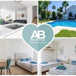  Holiday home Ab - Chic House
