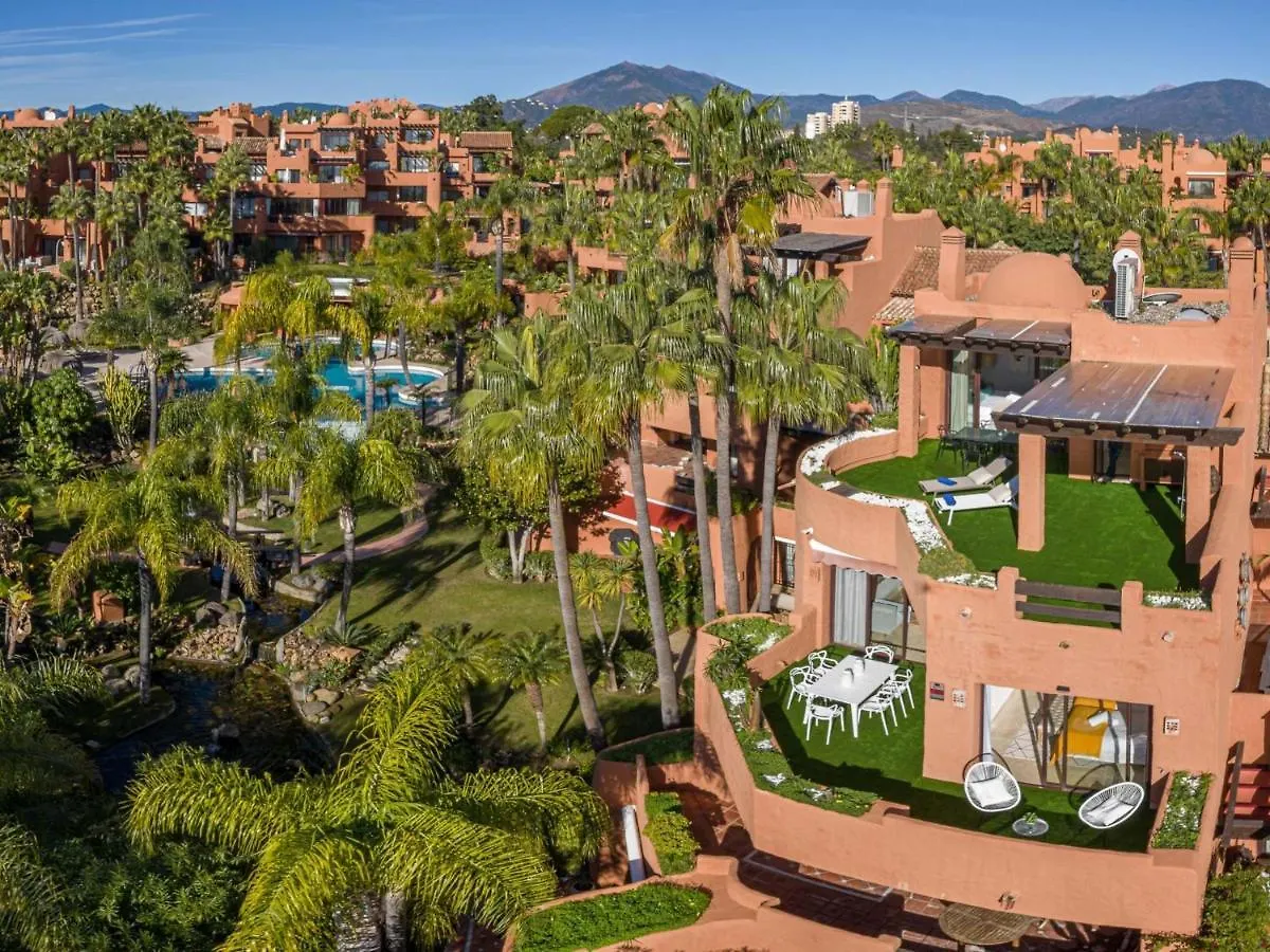 Villa Vacation Marbella I La Alzambra Peaceful Hideaway With Sea Views